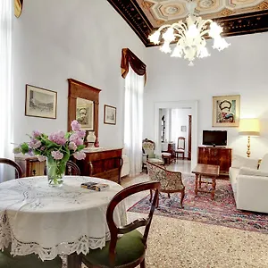 https://testa.hotelinveneto.com